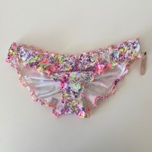NWT Victoria’s Secret The Ruffle Cheeky Bikini Bottoms